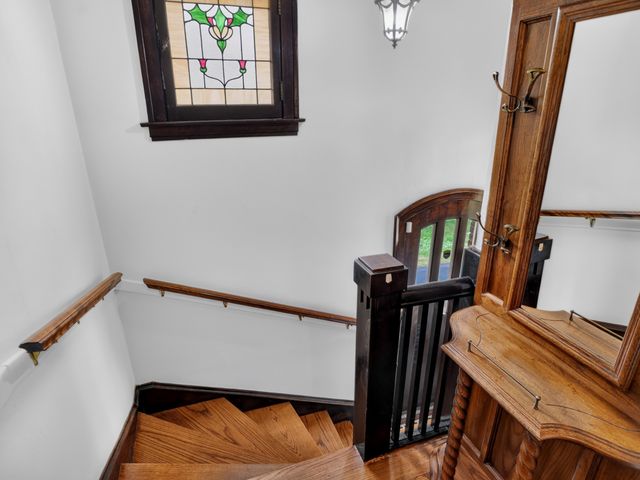 626 N Taylor Avenue, Oak Park, IL 60302