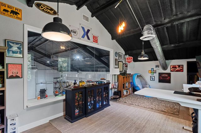 7100 Sycamore Grove Road, Montgomery, TX 77316