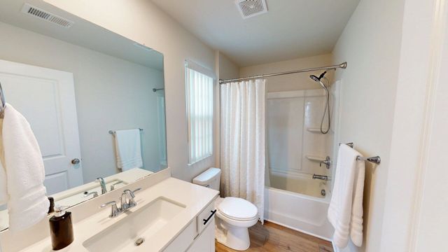 1011 Minocqua Rd, Spartanburg, SC 29303