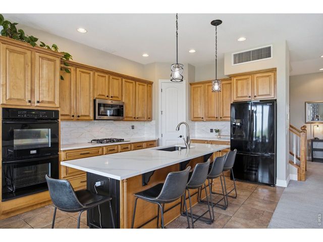 404 Split Rock Dr, Loveland, CO 80537