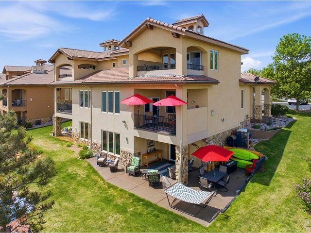 404 Split Rock Dr, Loveland, CO 80537