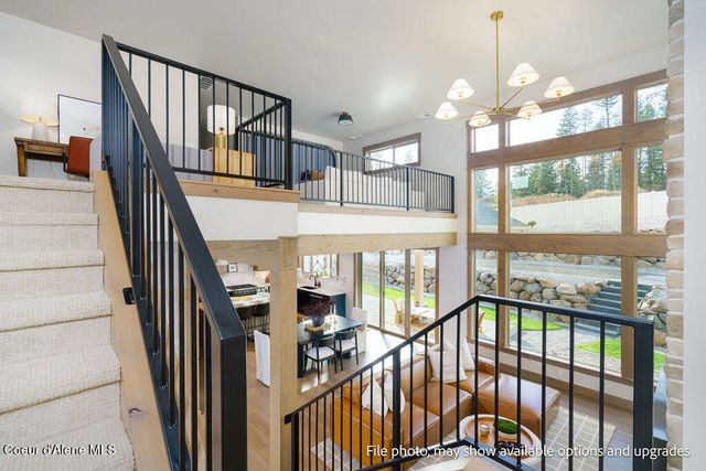 963 E STEEPLE CHASE RD, Hayden, ID 83835