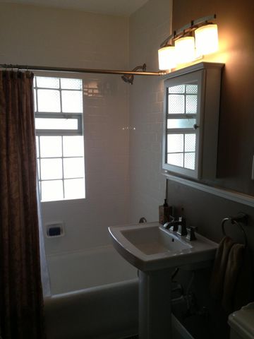 100 W 40th Street, Minneapolis, MN 55409