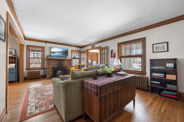 100 W 40th Street, Minneapolis, MN 55409