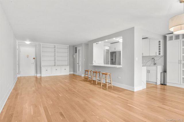 2 Washington Square 3E, Larchmont, NY 10538