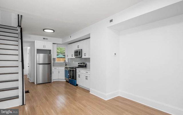 2042 E SOMERSET ST, Philadelphia, PA 19134