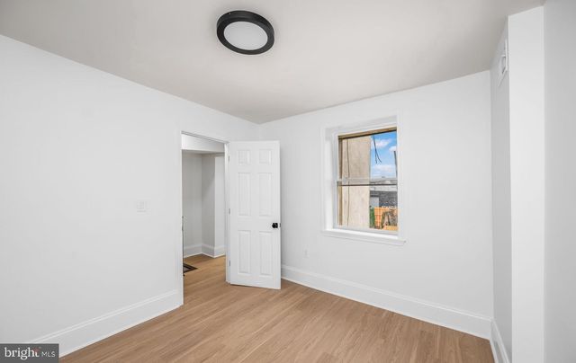 2042 E SOMERSET ST, Philadelphia, PA 19134