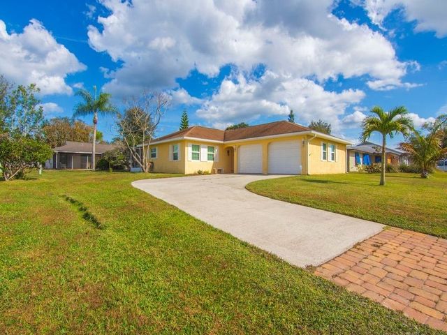 23 Sunset Drive, Sebastian, FL 32958