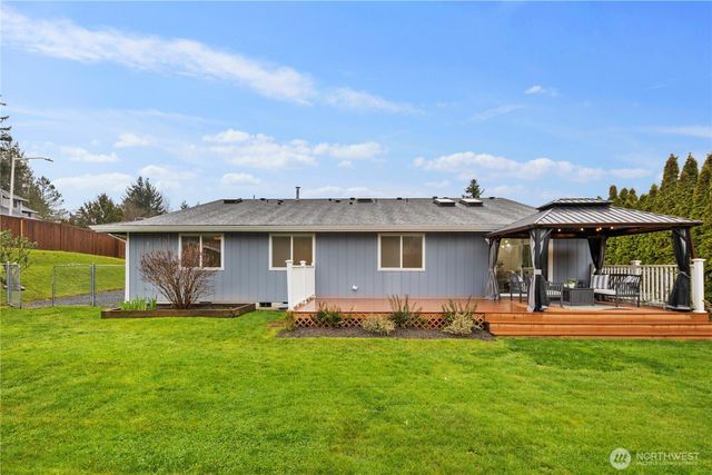 2000 Birch Court, Milton, WA 98354