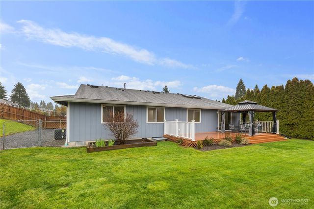 2000 Birch Court, Milton, WA 98354