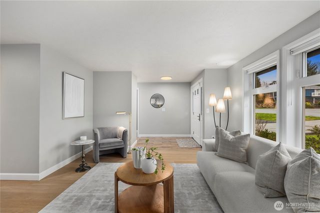 2000 Birch Court, Milton, WA 98354