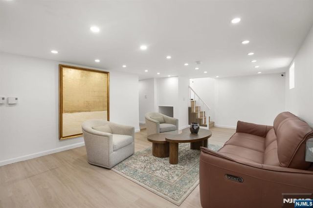 137 Schraalenburgh Road, Harrington Park, NJ 07640
