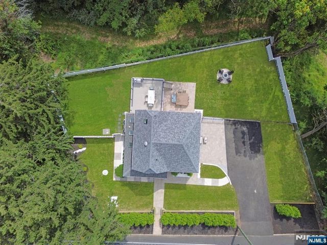 137 Schraalenburgh Road, Harrington Park, NJ 07640