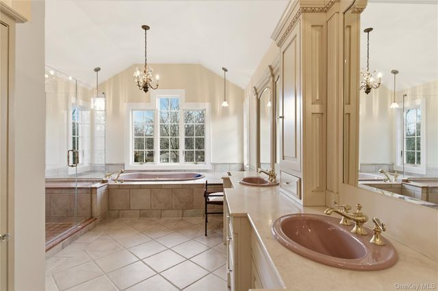 104 Fort Hill Road, Huntington, NY 11743