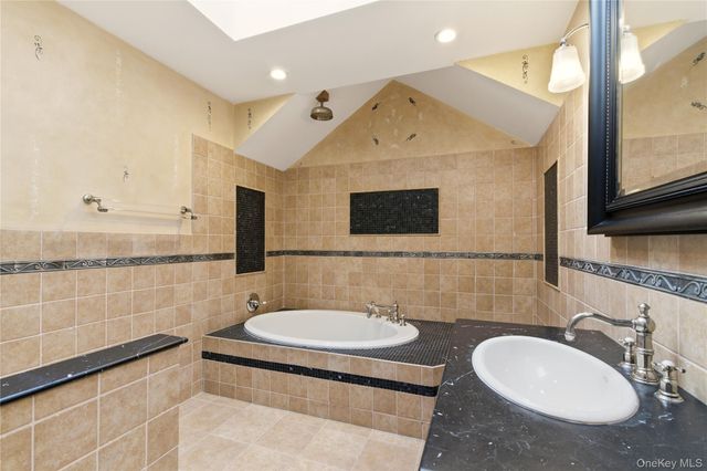 104 Fort Hill Road, Huntington, NY 11743