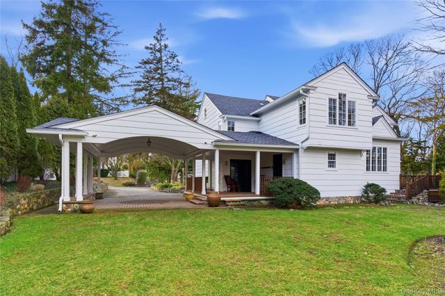 104 Fort Hill Road, Huntington, NY 11743