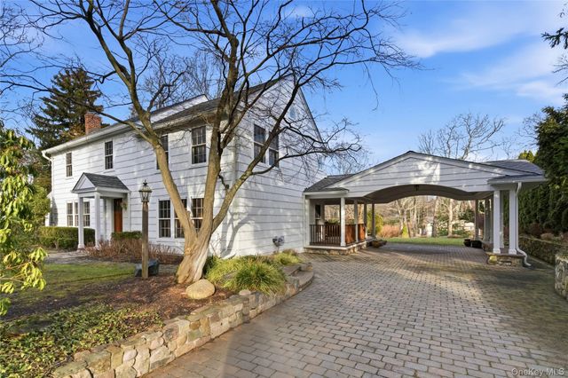 104 Fort Hill Road, Huntington, NY 11743