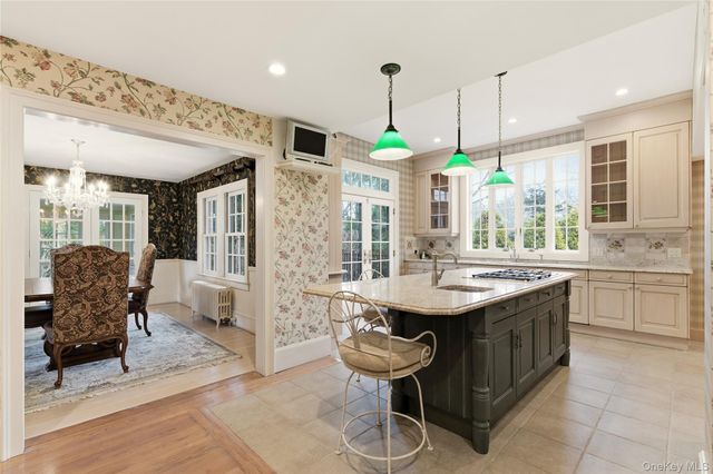 104 Fort Hill Road, Huntington, NY 11743