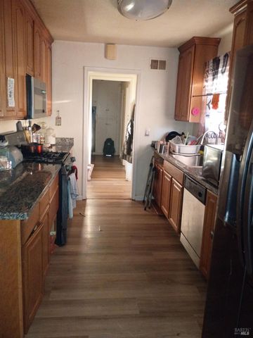 324 Amelia St, Vallejo, CA 94589