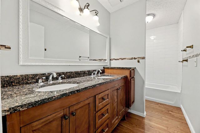4051 Clarendon, Bel Aire, KS 67220