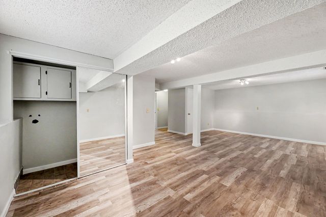 4051 Clarendon, Bel Aire, KS 67220