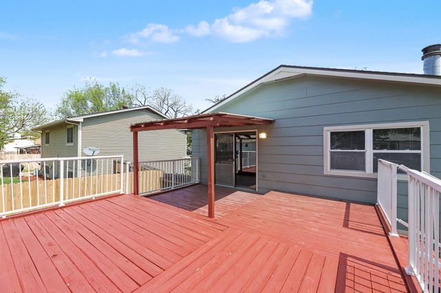 4051 Clarendon, Bel Aire, KS 67220