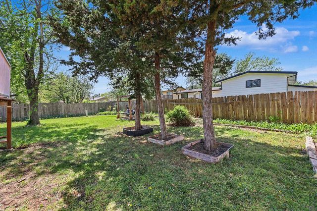 4051 Clarendon, Bel Aire, KS 67220