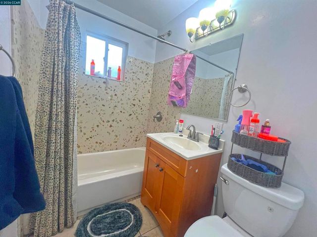 852 Sheridan St, Vallejo, CA 94590