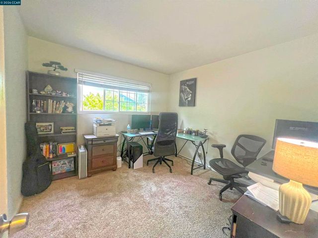 852 Sheridan St, Vallejo, CA 94590