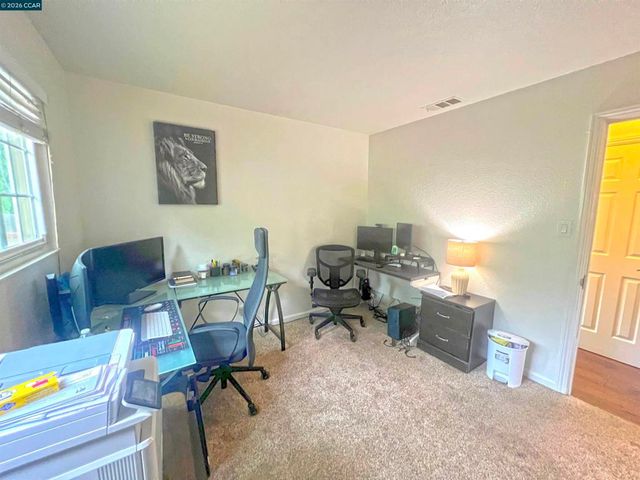 852 Sheridan St, Vallejo, CA 94590