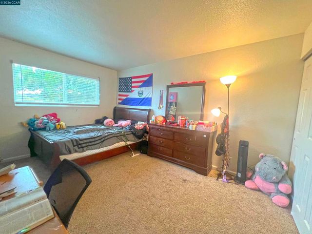 852 Sheridan St, Vallejo, CA 94590