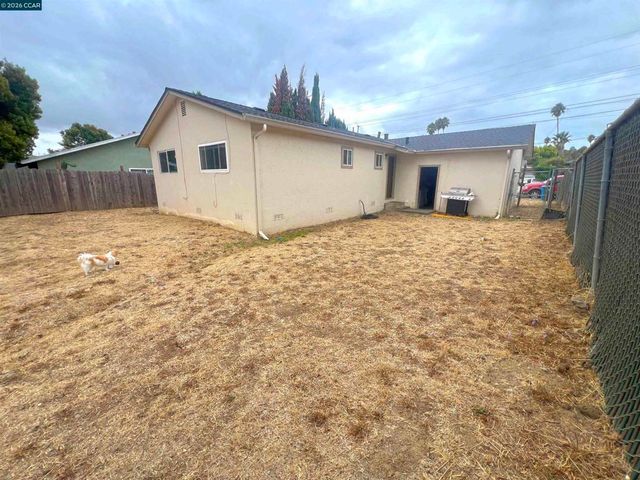 852 Sheridan St, Vallejo, CA 94590