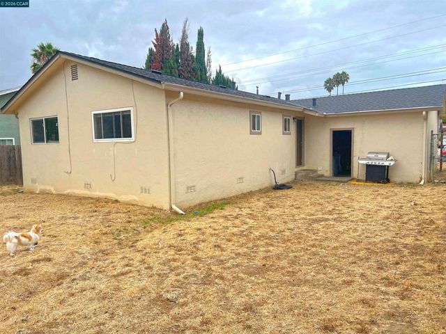 852 Sheridan St, Vallejo, CA 94590