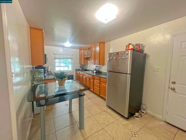852 Sheridan St, Vallejo, CA 94590