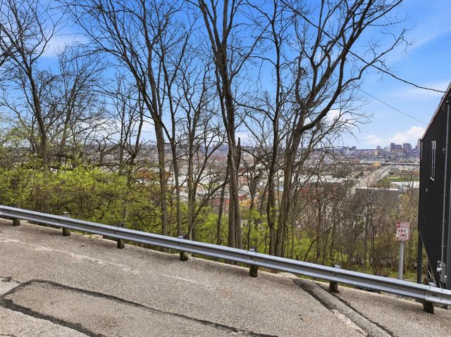 2456 Maryland Avenue, Cincinnati, OH 45204