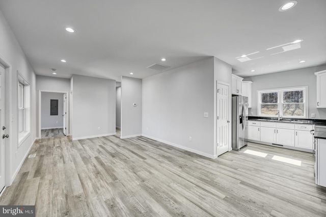 11604 BURTON CT, Bumpass, VA 23024