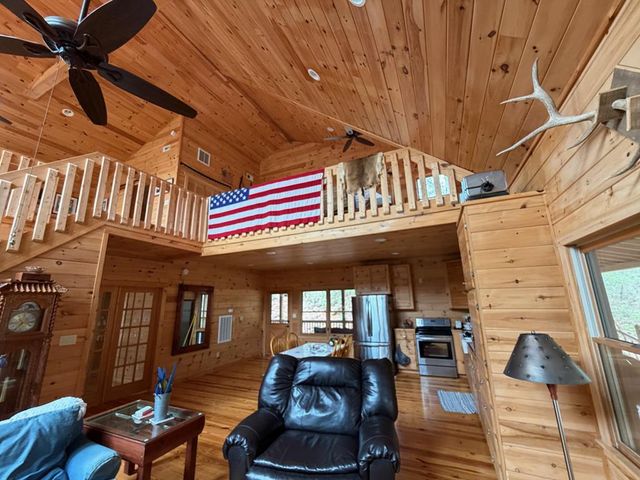 235 Hardslate Road, Blue Ridge, GA 30513
