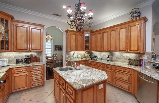 1111 Brighton Way, Lodi, CA 95242