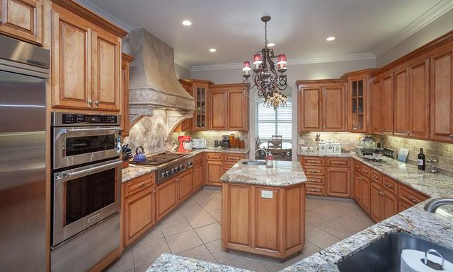 1111 Brighton Way, Lodi, CA 95242