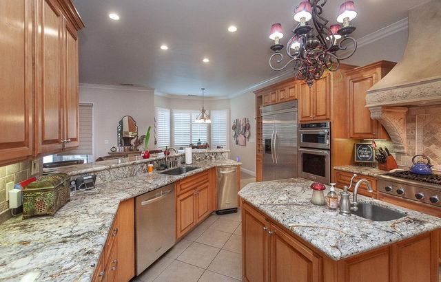 1111 Brighton Way, Lodi, CA 95242