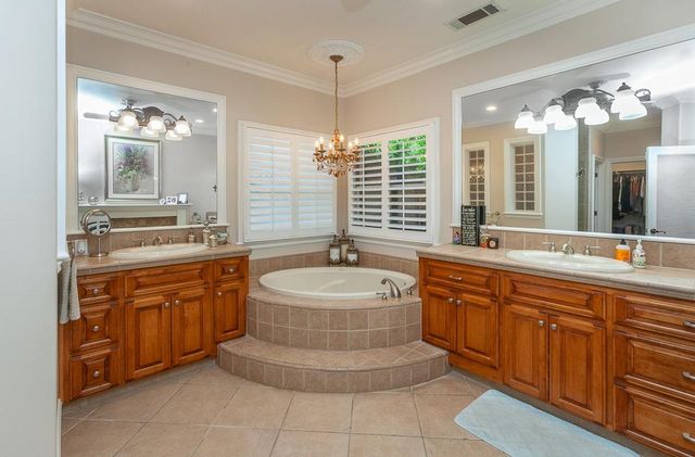 1111 Brighton Way, Lodi, CA 95242