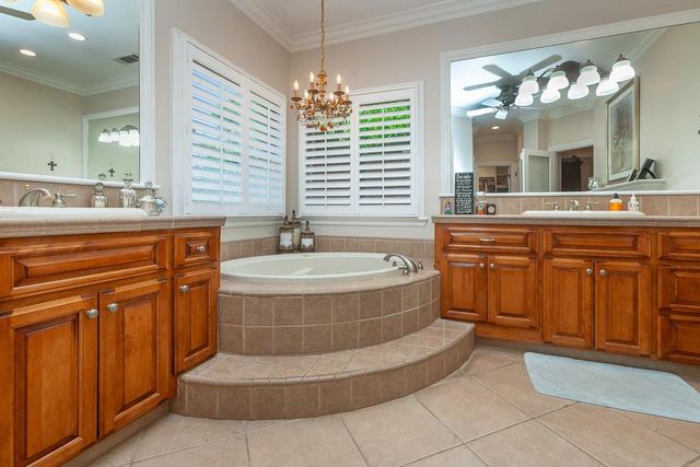 1111 Brighton Way, Lodi, CA 95242