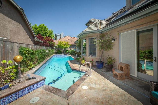 1111 Brighton Way, Lodi, CA 95242