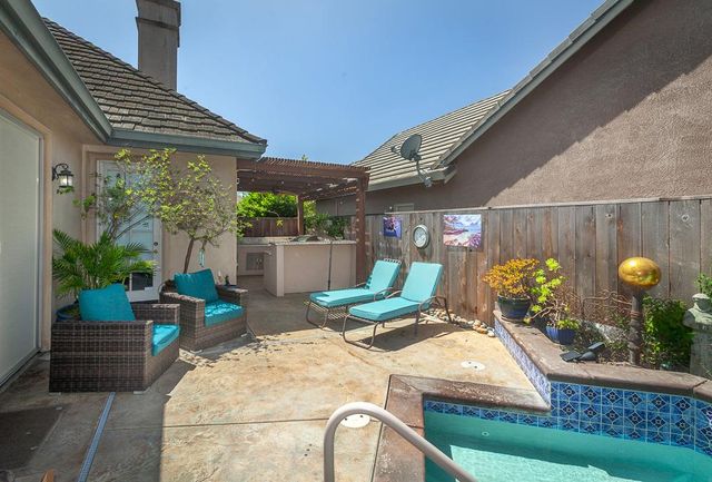 1111 Brighton Way, Lodi, CA 95242