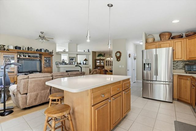 17180 Clover Rd, Penn Valley, CA 95946