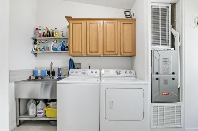 17180 Clover Rd, Penn Valley, CA 95946