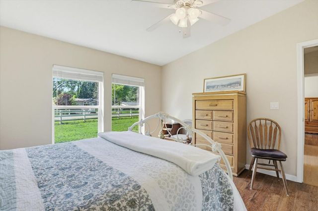 17180 Clover Rd, Penn Valley, CA 95946