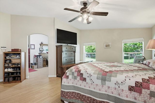 17180 Clover Rd, Penn Valley, CA 95946