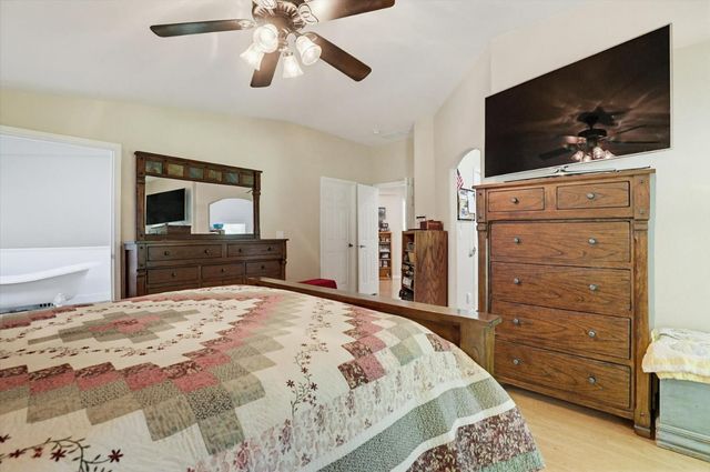 17180 Clover Rd, Penn Valley, CA 95946