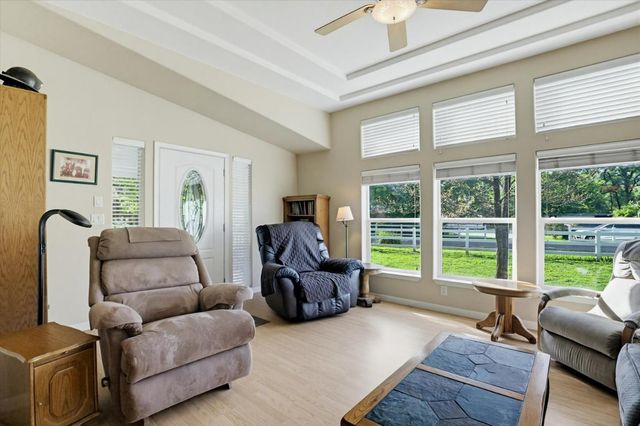 17180 Clover Rd, Penn Valley, CA 95946